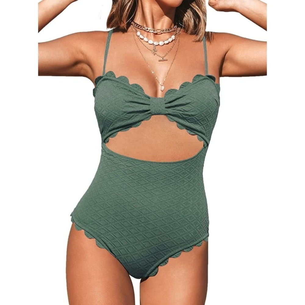 NWT Cupshe One Piece Swimsuit Black Cutout Scallop Trim Bathing Suit